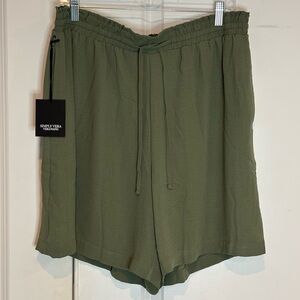 NWT Simply Vera Vera Wang Olive Green Drawstring Flowy Shorts L